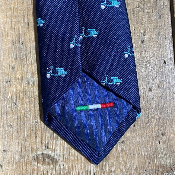 Linea In Tie - Picture 4 of 5